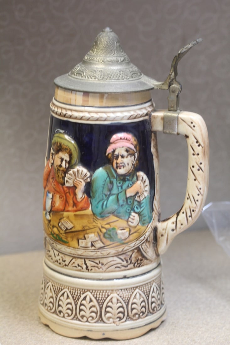 German Music Box: 9 1/8" tall