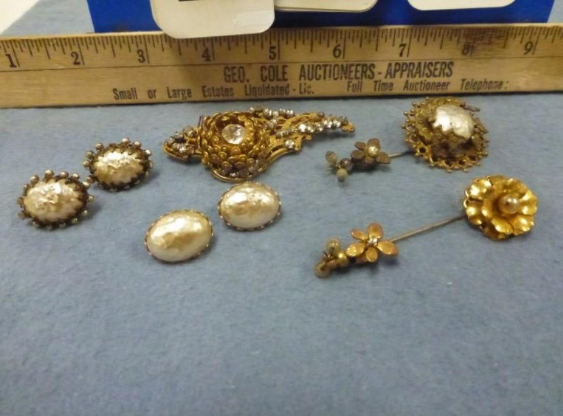 MIRIAM HASKELLPIN, 2 STICK PINS AND 2 PR FAUX PEARL (1 of 3)