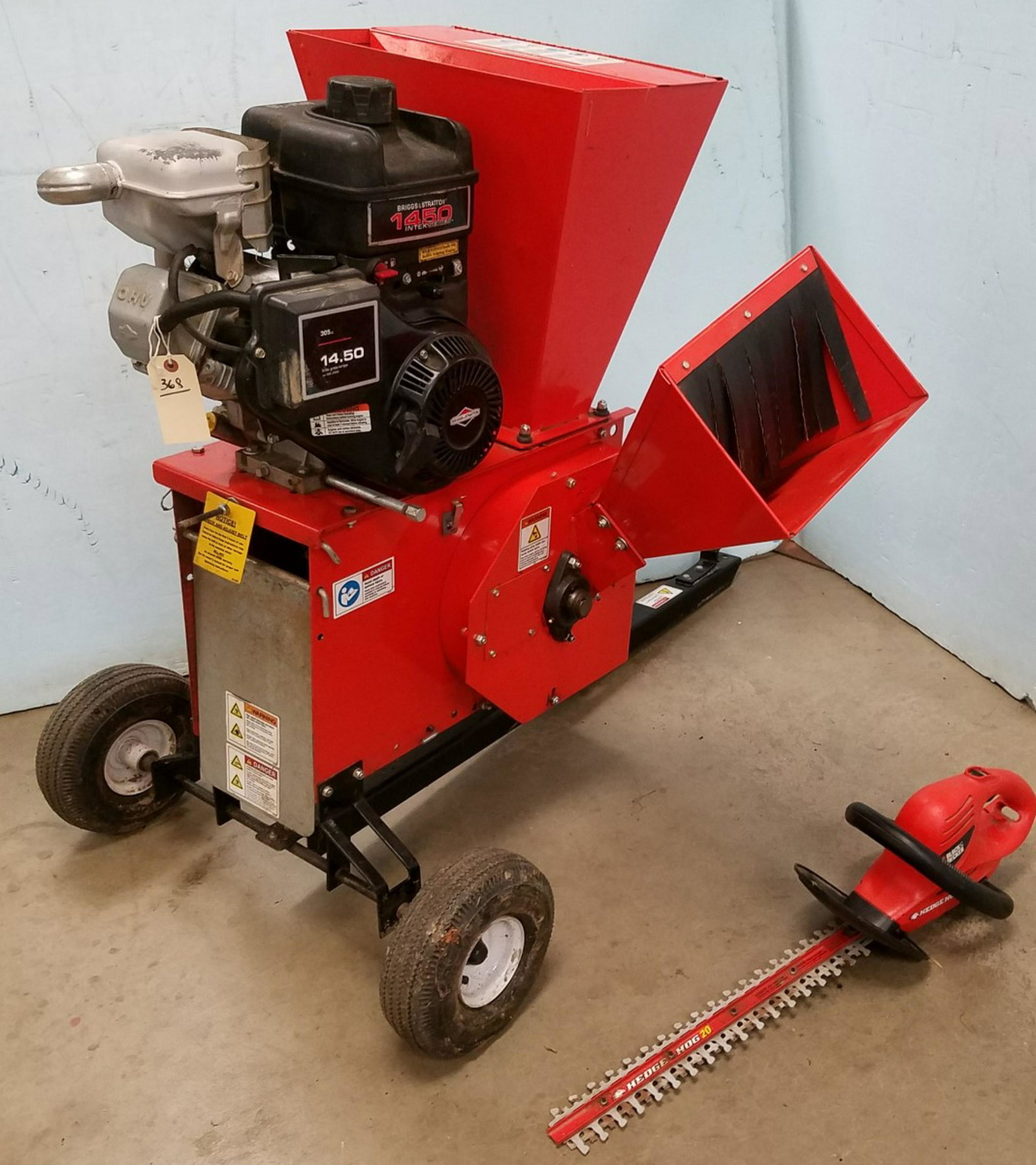 BRIGGS AND STRATTON PROFESSIONAL POWER 14.50 HP CHIPPER: BRIGGS AND STRATTON PROFESSIONAL POWER 14.50 HP CHIPPER SHREDDER