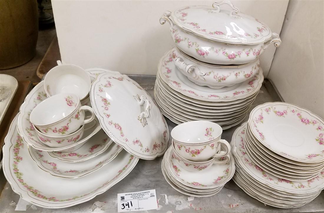 40 PC AUSTRIA THE FUEDA CHINA SET (1 of 1)