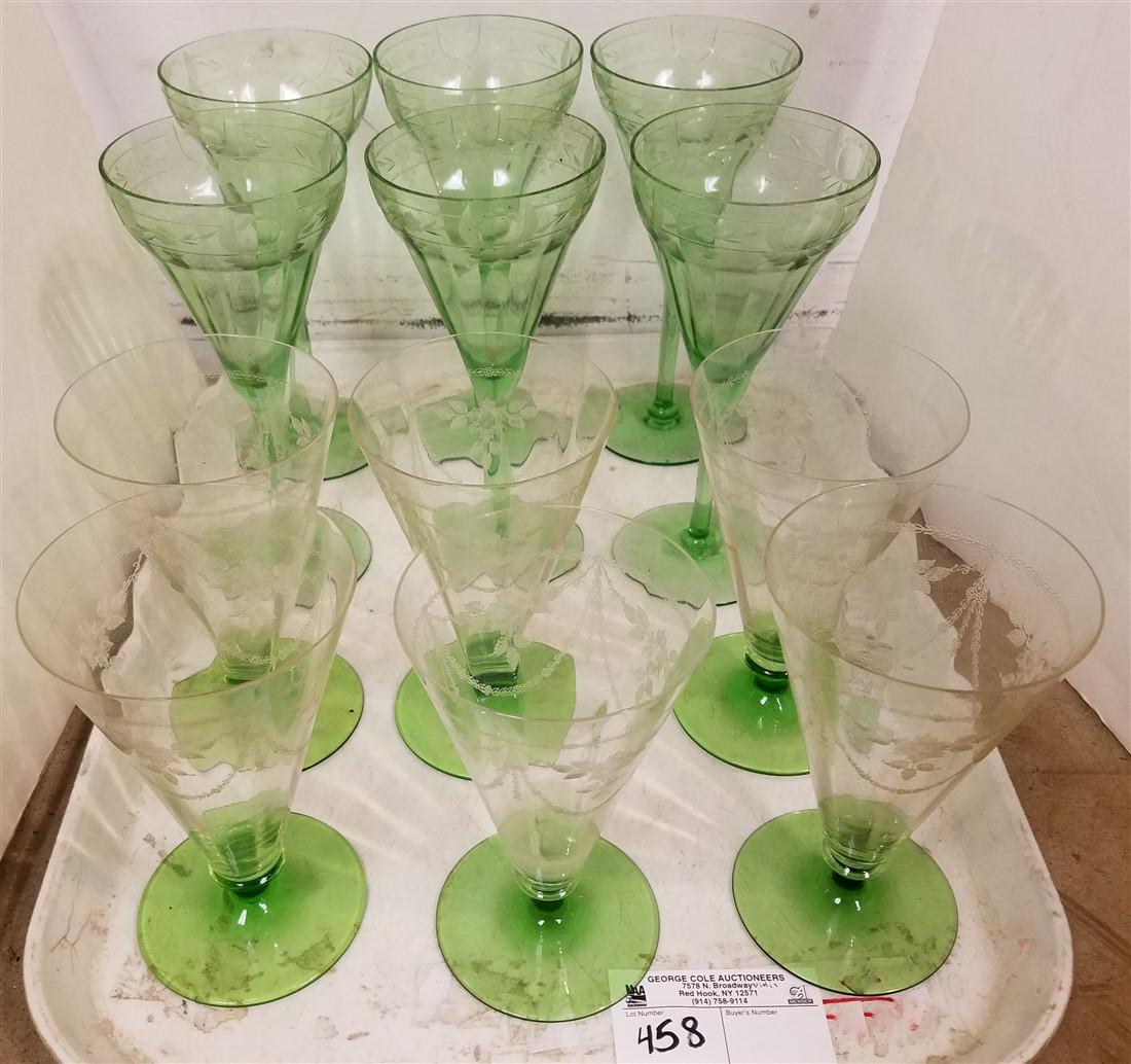 TRAY 12 PC GREEN STEMWARE (1 of 1)
