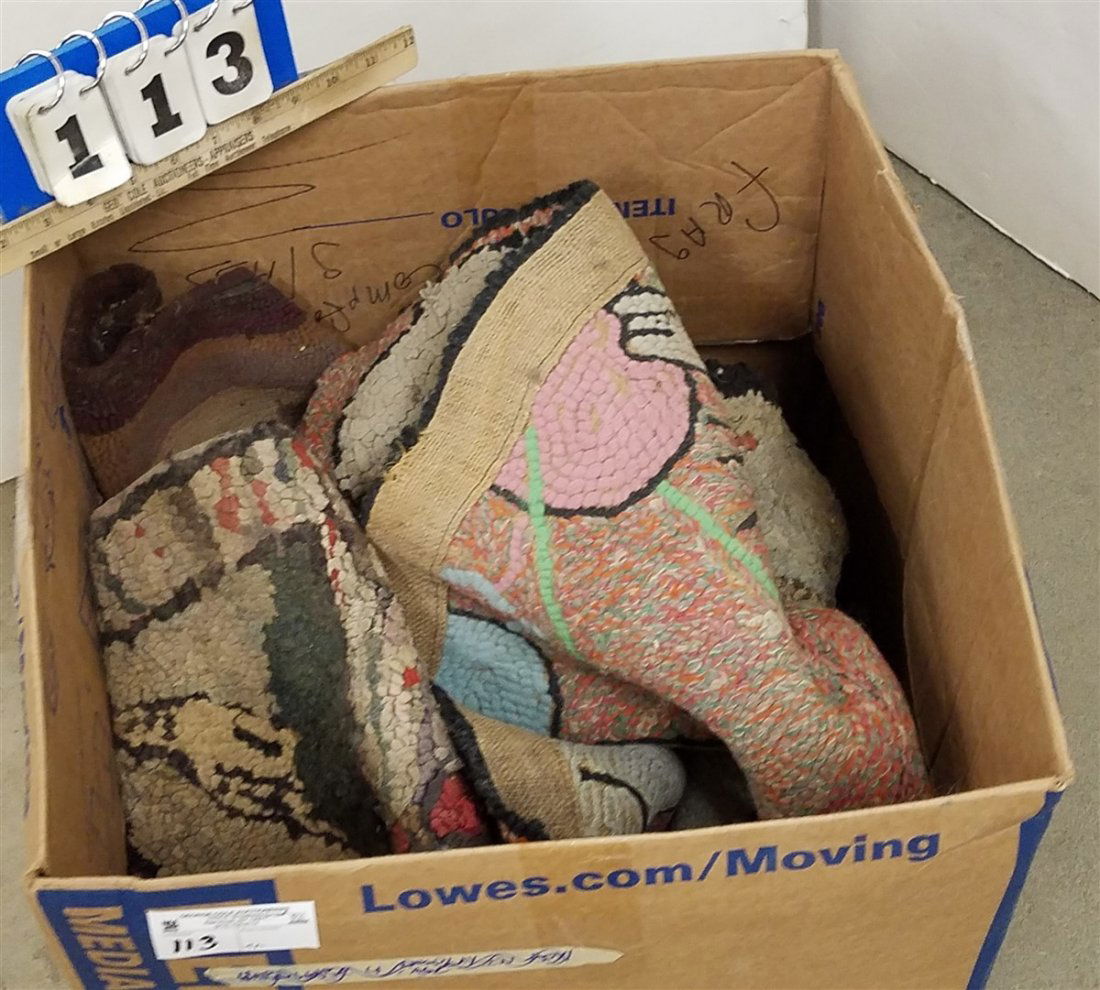 BX 5 HOOKED RUGS-ANIMALS (1 of 3)