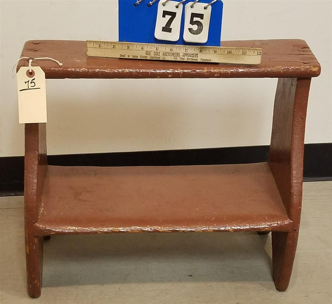 PRIM. PTD. STEP STOOL, 17"H X 20"W X 10"D: PRIM. PTD. STEP STOOL, 17"H X 20"W X 10"D