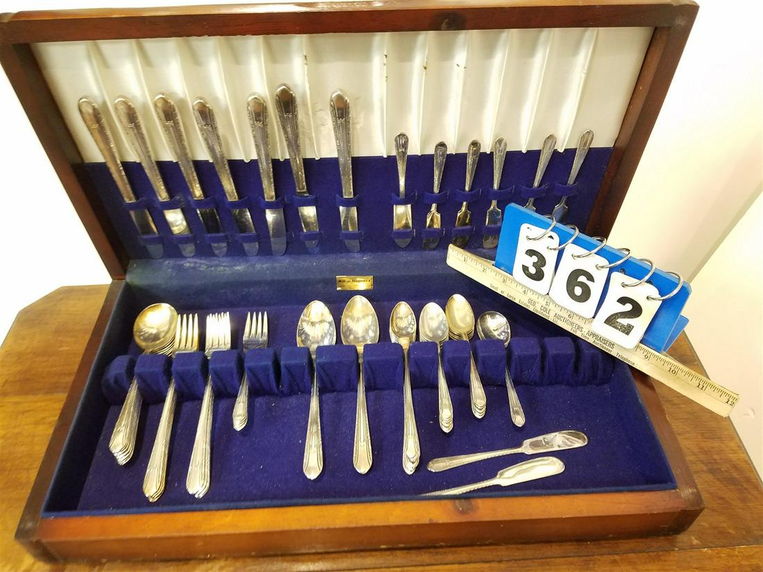 BX. 55 PC. ROGERS SILVERPLATE FLATWARE SET (1 of 3)