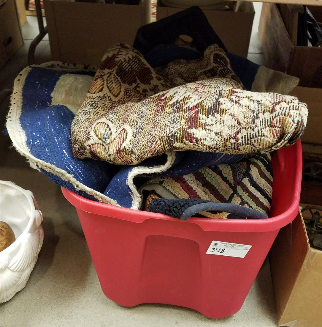 TUB 3 HOOKED, 2 BRAIDED ETC. RUGS (1 of 5)