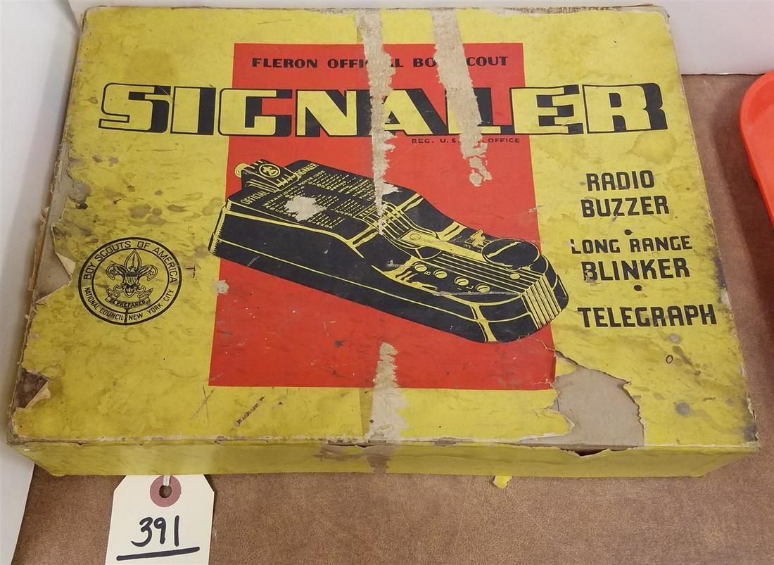 FLERON OFFICIAL BOY SCOUT SIGNALER (1 of 5)