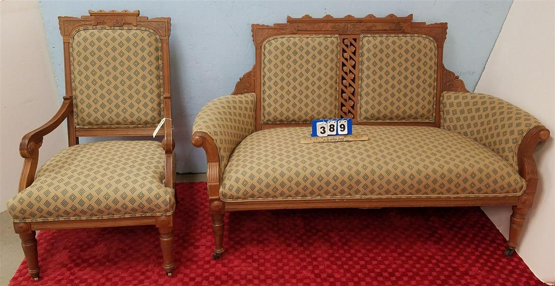 VICT EASTLAKE WALNUT SETTEE 4'11" AND ARM CHAIR (1 of 2)