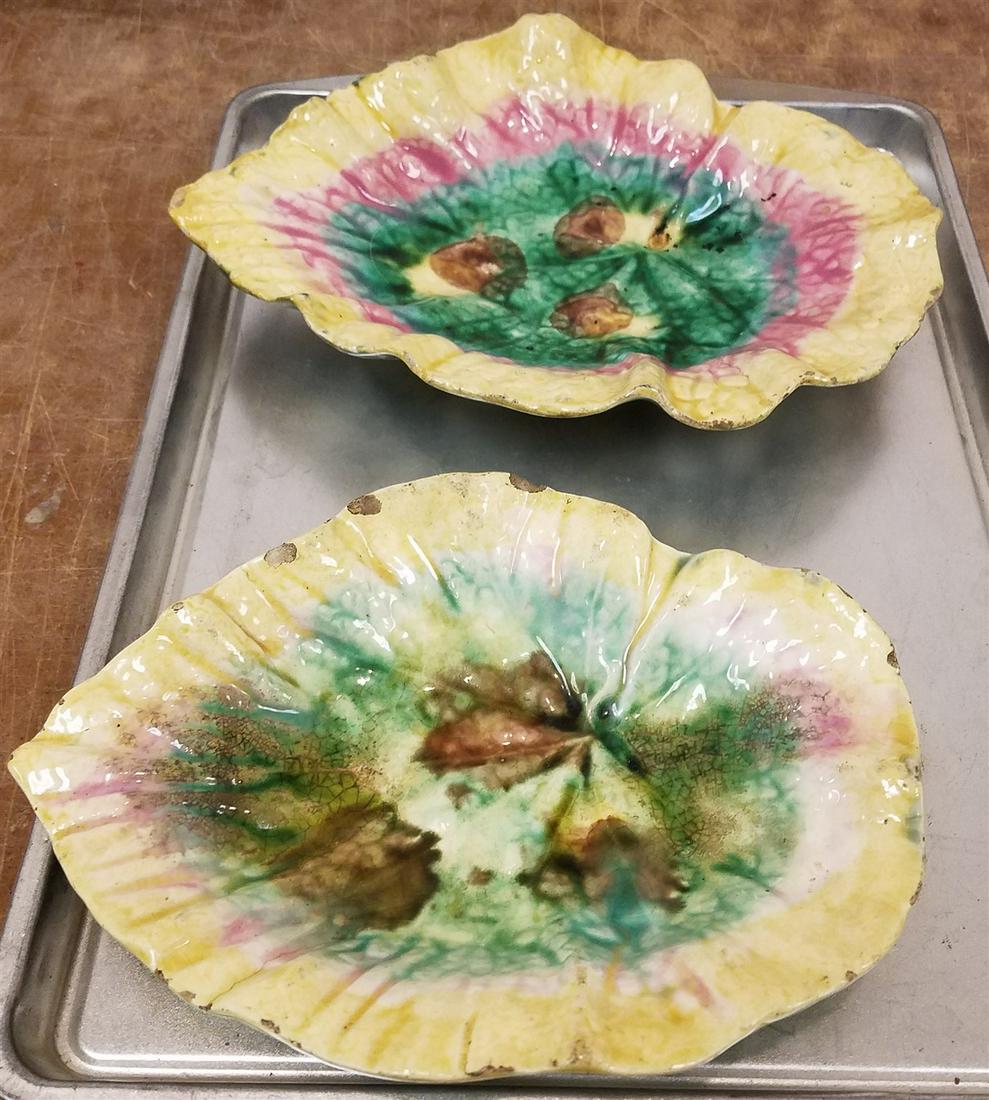 2 ETRUSCAN MAJOLICA BEGONIA LEAF PLATE / DISH - GSH (1 of 2)