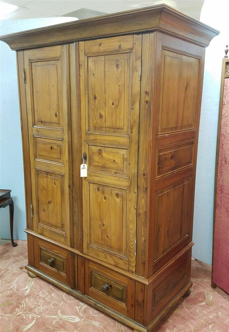 PINE 2 DOOR OVER 2 DRAWER ENTERTAINMENT CENTER/ARMOIRE (1 of 4)