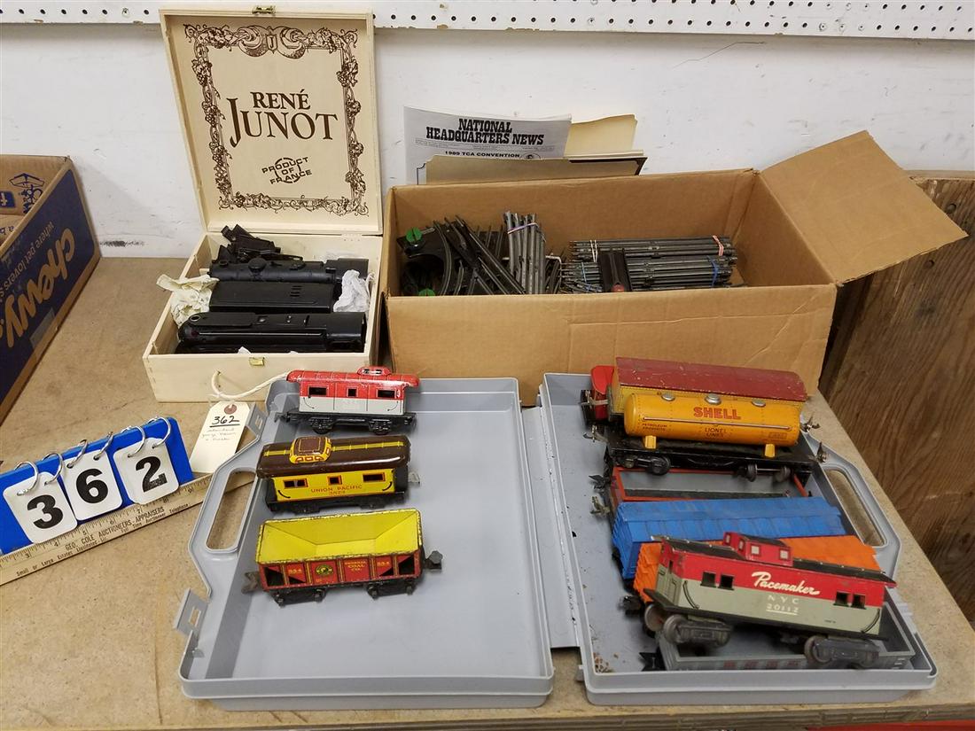 STANDARD GAUGE TRAINS, INCL/ LIONEL ENGINE #1688, 3 (1 of 7)