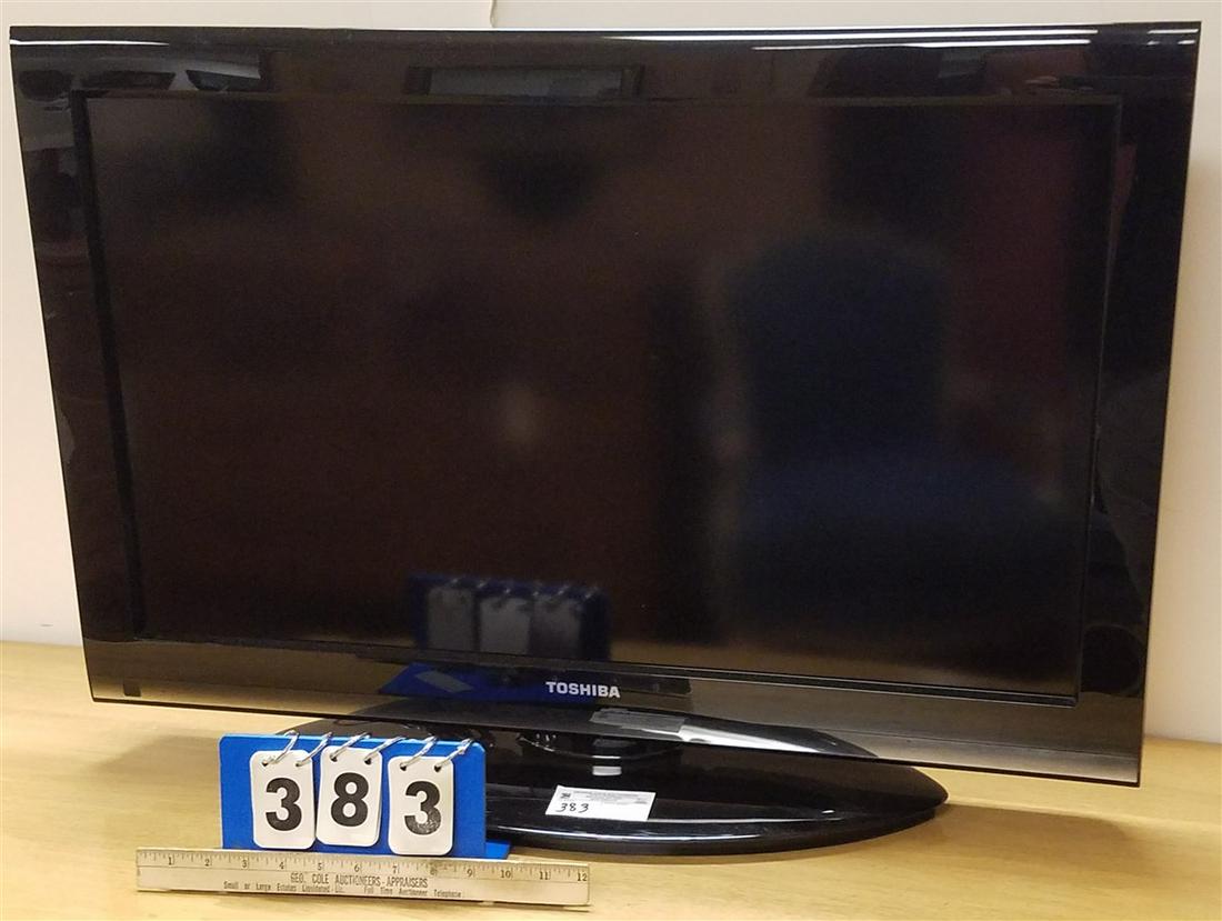 TOSHIBA FLAT SCREEN TV, 31" (1 of 4)