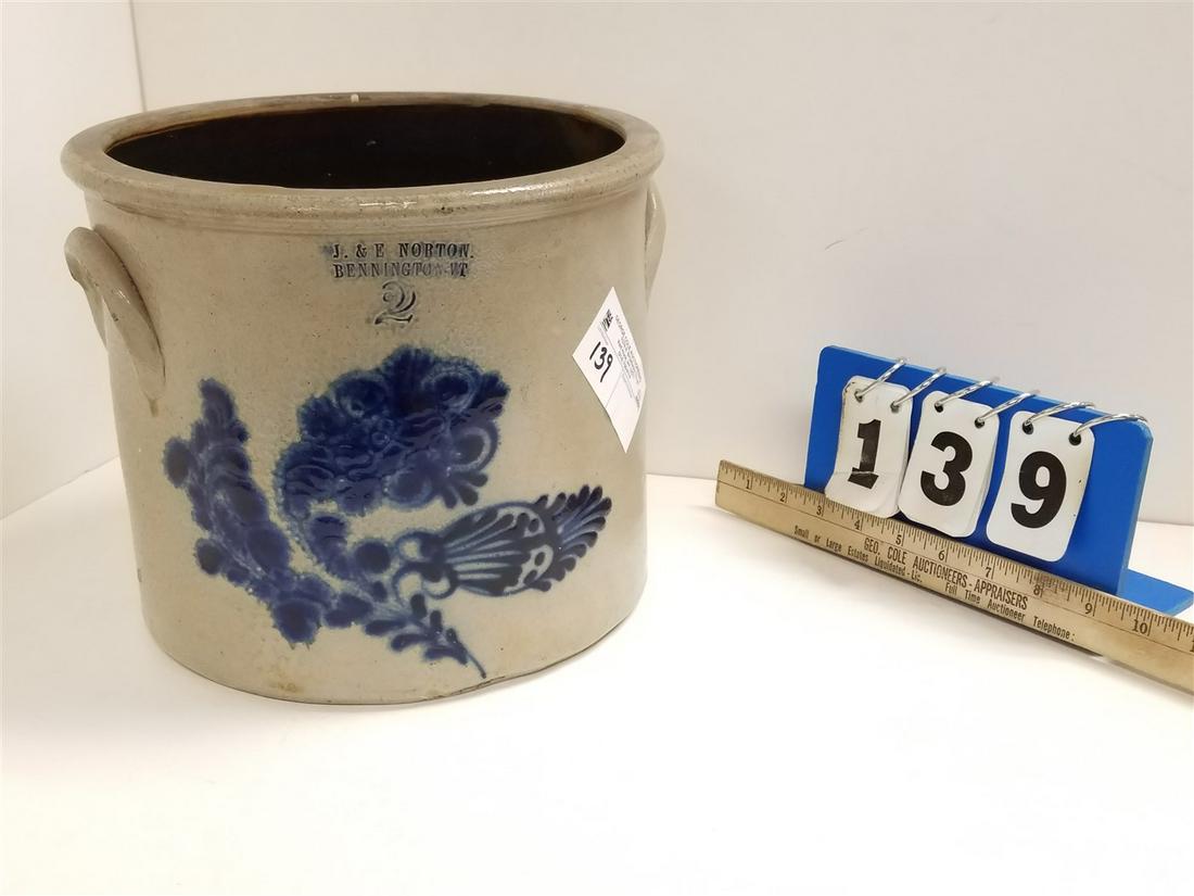 2 GAL. J+E NORTON BENNINGTON VT. BLUE DEC. CROCK (1 of 5)