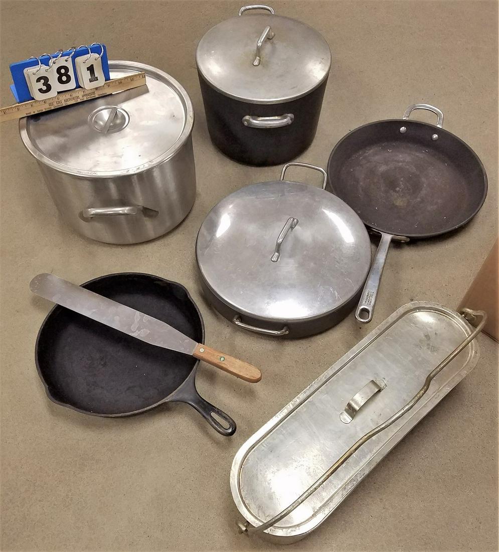 BX. COOKWARE-CIRCULON COMMERCIAL MAGNA LITE, FR. (1 of 1)