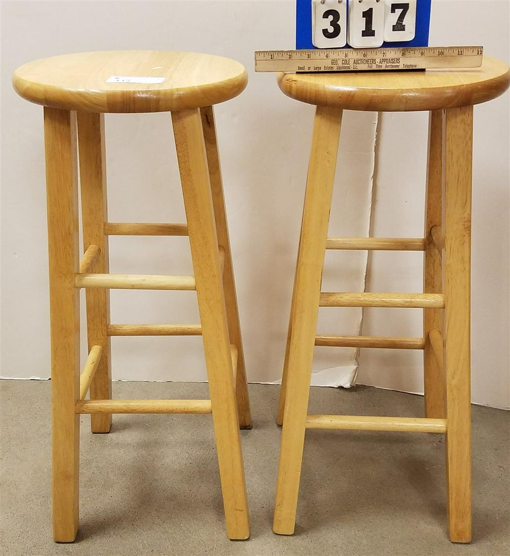 PR. BAR STOOLS (1 of 1)