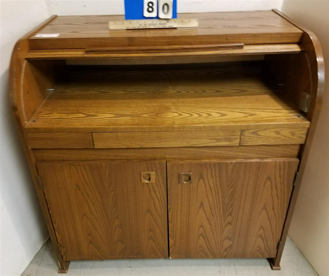 OAK C ROLL TOP DESK, 36.5"H X 36"W X 22"D (1 of 3)