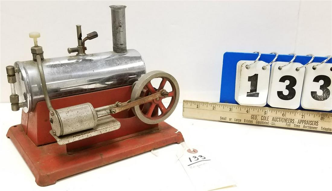 EMPIRE THE METAL WARE CO. STEAM ENGINE (1 of 2)