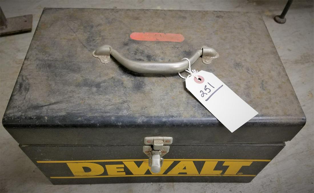 DEWALT 5 3/8" TRIM SAW: DEWALT 5 3/8" TRIM SAW