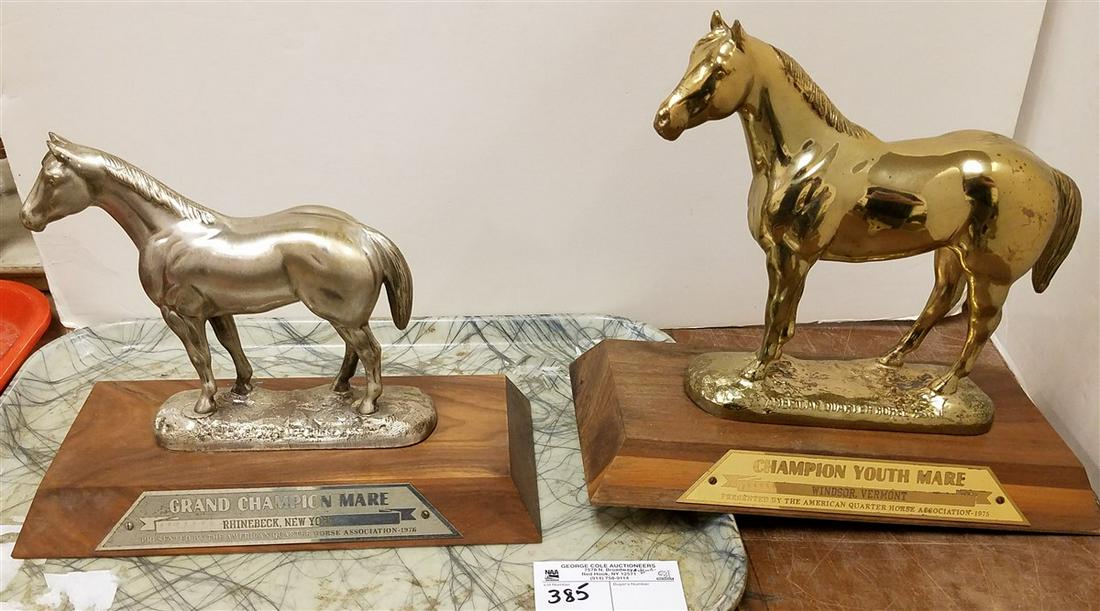 TRAY 2 HORSE TROPHIES: TRAY 2 HORSE TROPHIES
