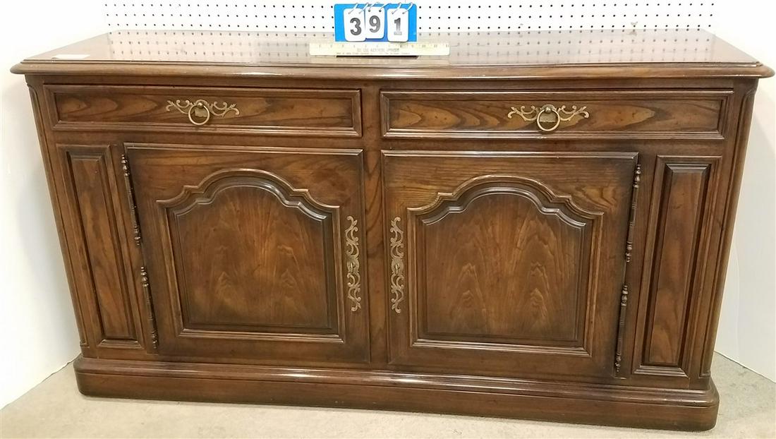HENREDON OAK SIDEBOARD, 33.5"H X 62"W X 19"D (1 of 2)