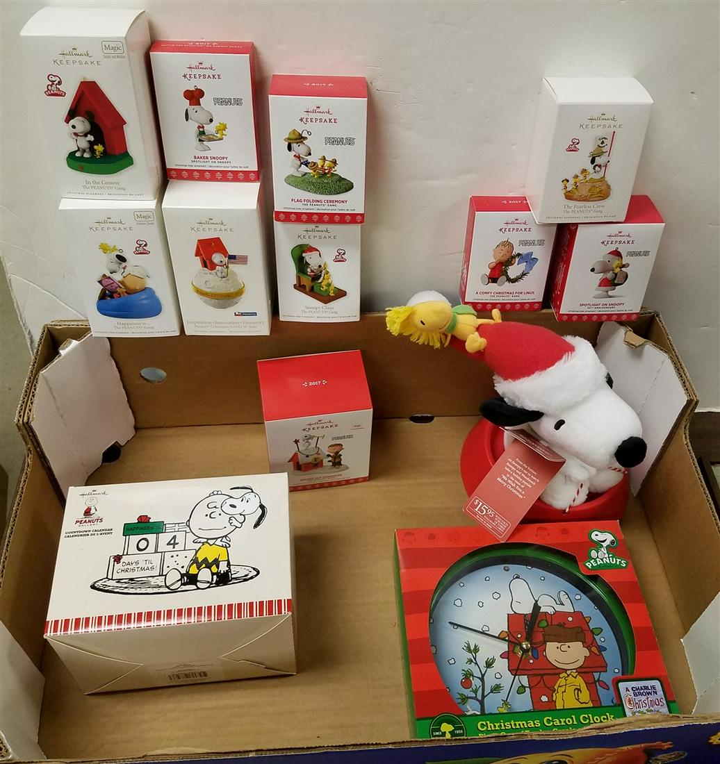 BX HALLMARK KEEPSAKE PEANUTS, ORNAMENTS, FIGURINES, (1 of 2)