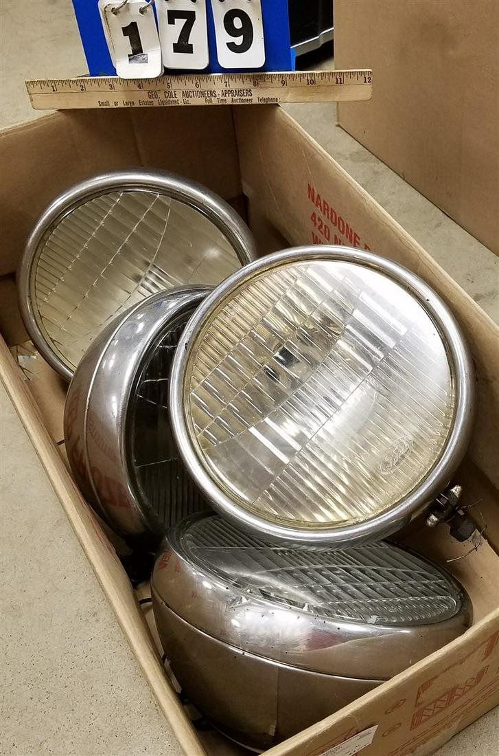 2PR. FORD MODEL 30-31, TWOLITE HEADLAMPS (1 of 1)