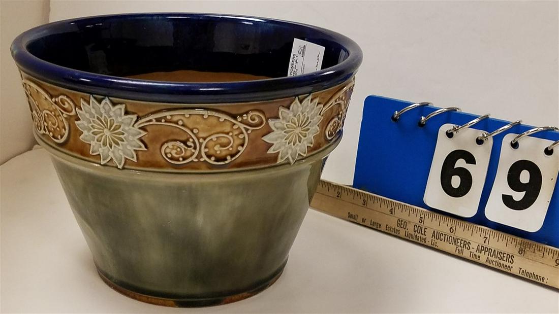 DOULTON LAMBETH JARDENIER 6 1/2"H X 9" DIAM SGND FJ: DOULTON LAMBETH JARDENIER 6 1/2"H X 9" DIAM SGND FJ