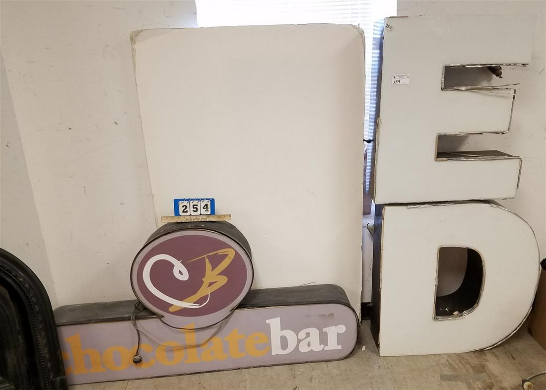 3 SIGNS, "E", "D" 30" X 27" EA, + CHOCOLATE BAR, 28.5"H: 3 SIGNS, "E", "D" 30" X 27" EA, + CHOCOLATE BAR, 28.5"H X 59"W X 8.25"D FROM THE WELL KNOWN NEW ORLEANS NIGHT CLUB; THE CHOCOLATE BAR