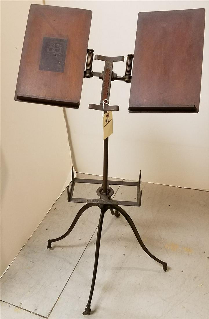 L.W. WAYES CHICAGO ADJUSTABLE BOOKSTAND (1 of 4)