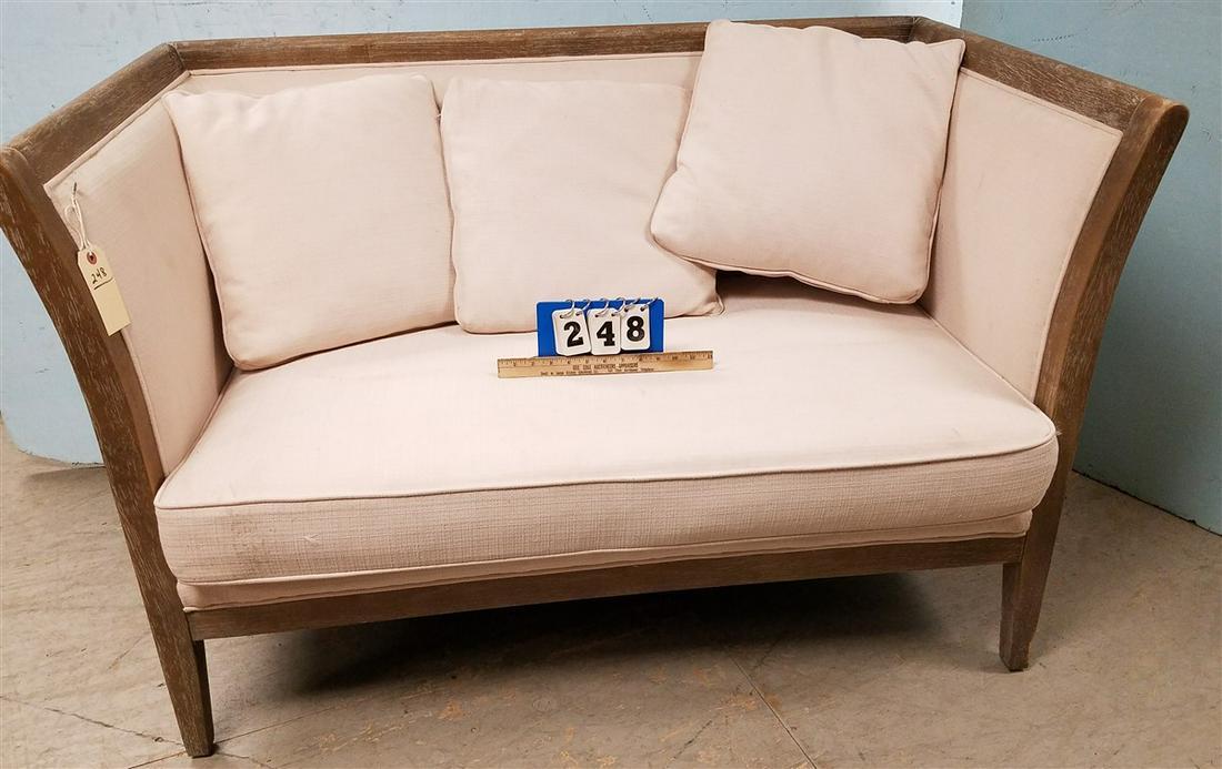 HOME GOODS CONTEMP. SETTEE, 4'4" (1 of 2)