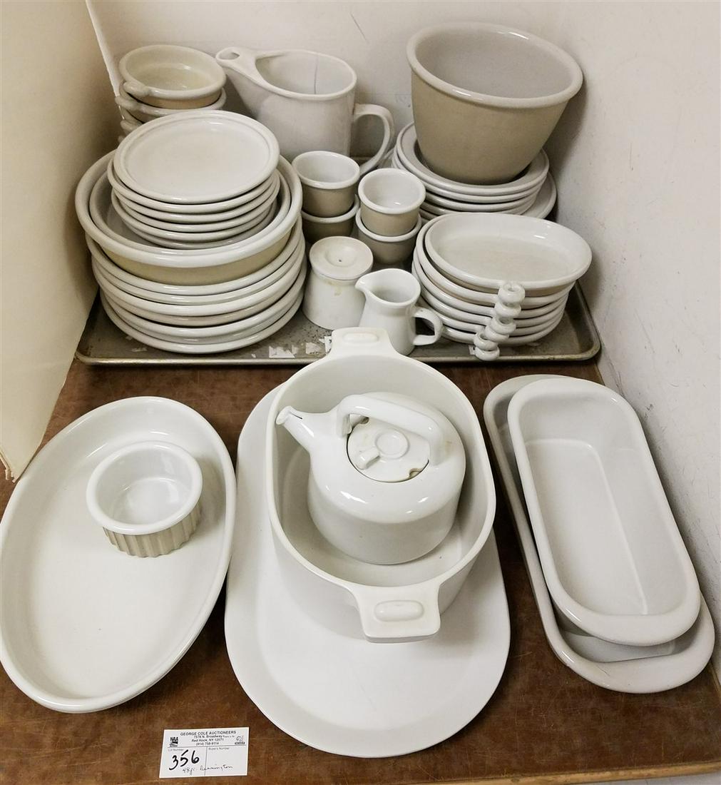 48PC. BENNINGTON POTTERY DINNER SERVICE (1 of 5)