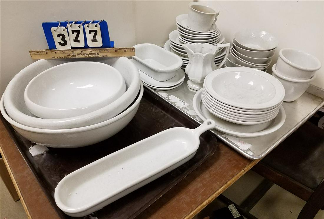 TRAY 42PC. BENNINGTON POTTERY DINNER SERVICE (1 of 3)