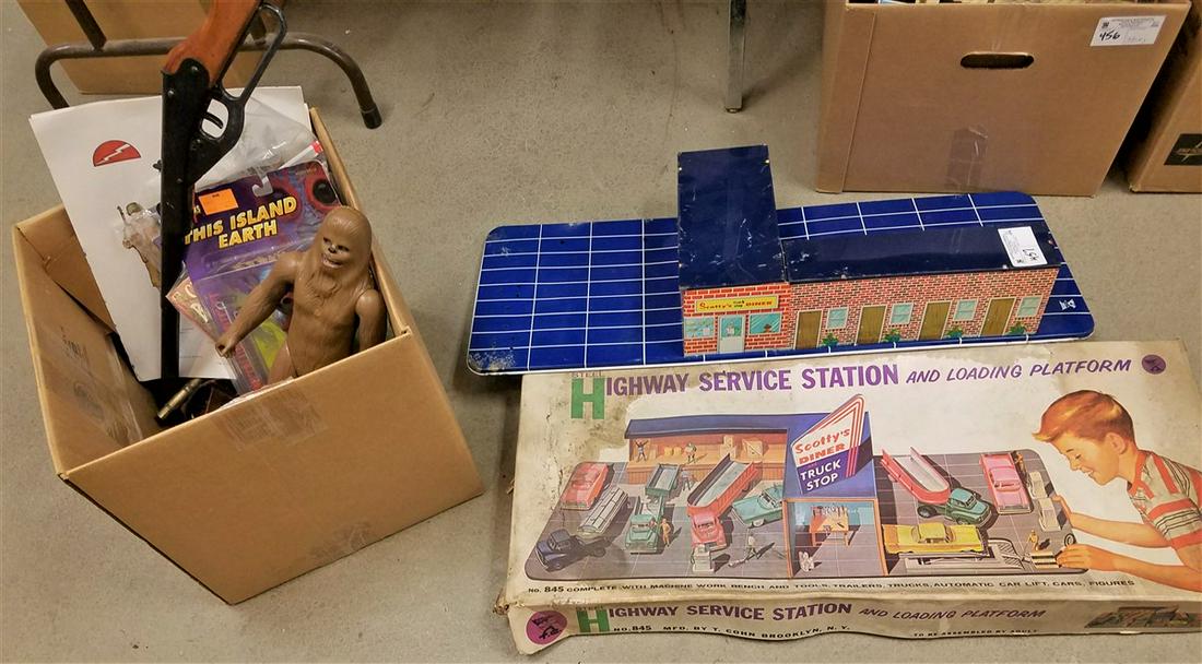 HIGHWAY SERVICE STATION, CLIVE BARKER'S COMI BOOKS, (1 of 7)