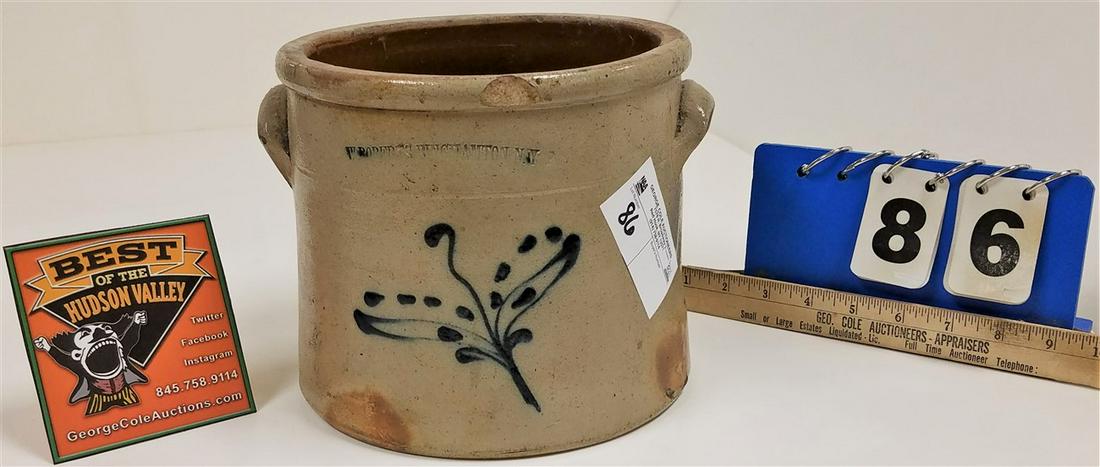 W. ROBERTS BINGHAMTON NY, 1 GAL BLUE DEC. CROCK (1 of 3)