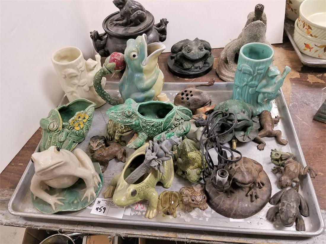 TRAY COLL. FROG FIGURINES-CAST CEMENT, METAL, POTTERY, (1 of 2)
