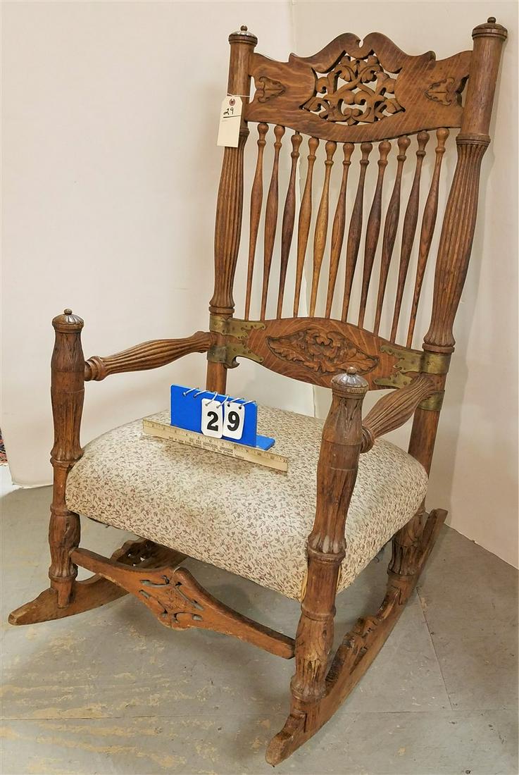 FANCY OAK SPINDLE BACK ROCKER (1 of 3)