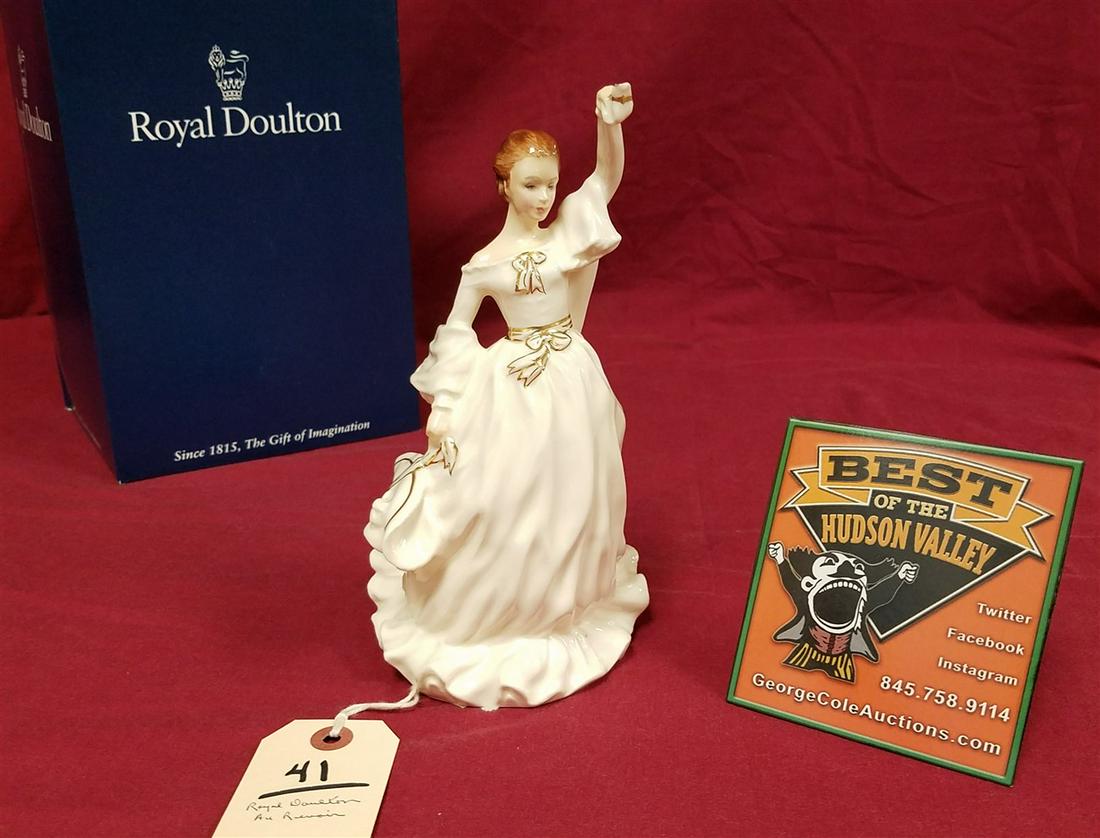 ROYAL DOULTON FIGURINE, AU REVOIR, 8.5" W/ BX (1 of 2)