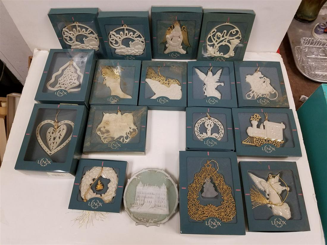 BX 16 LENOX CHRISTMAS ORNAMENTS (1 of 1)