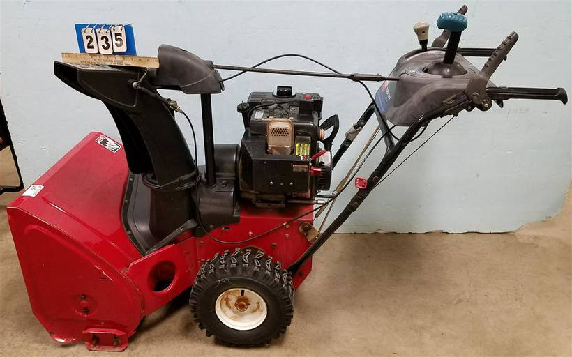 TORO POWER MAX 826 LE SNOW BLOWER Dec 05, 2020 Cole Auctions