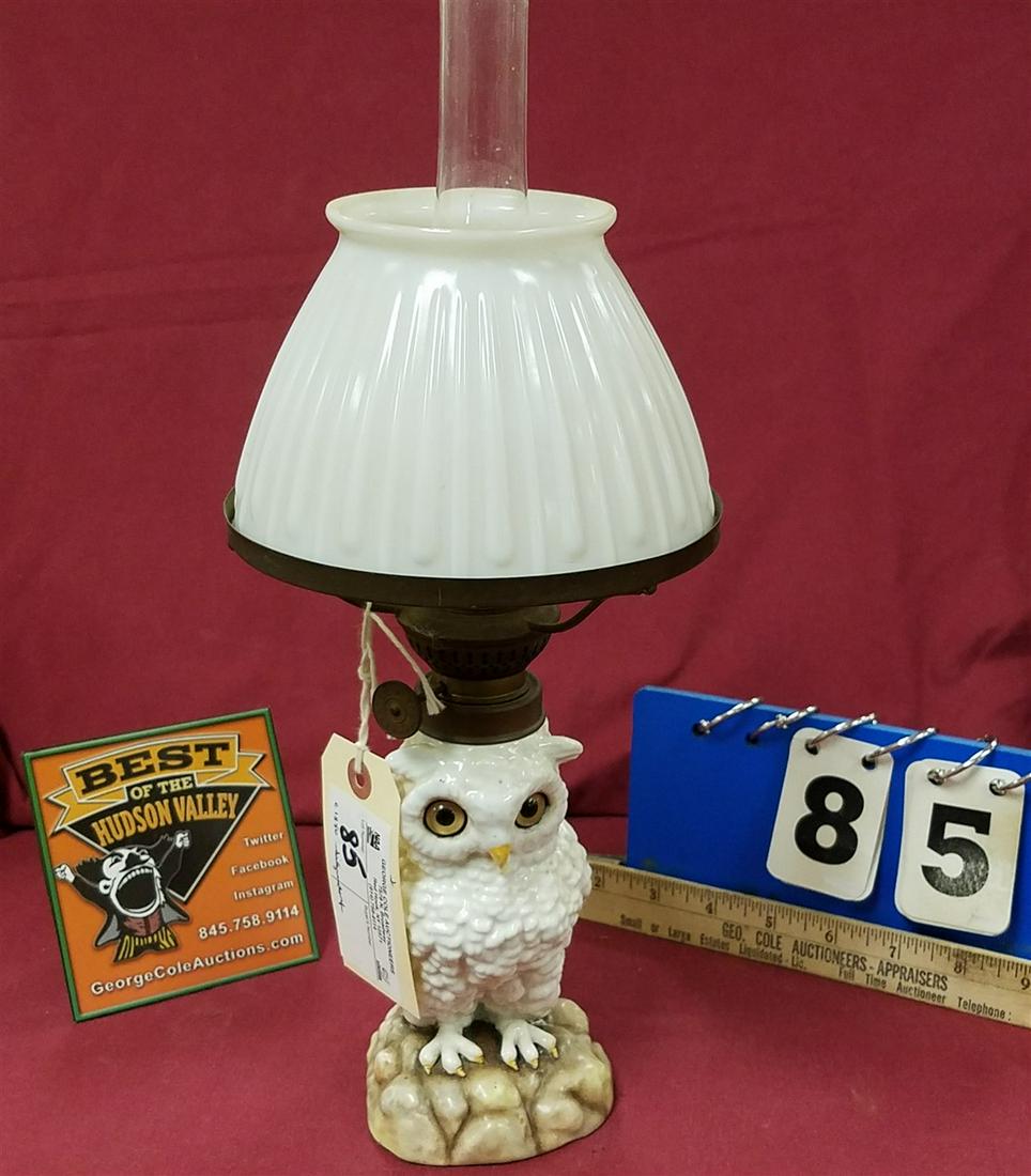 SITZENDORF c.1850 OWL FORM OIL LAMP (1 of 3)