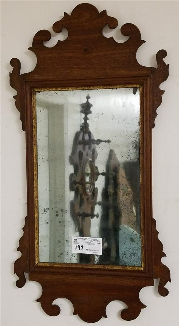 19TH C CHIPPENDALE STYLE MAHOG LOOKING GLASS 28.75 X (1 of 1)