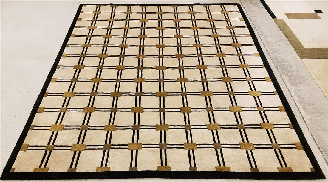 MODERN WOOL RUG, 7'9" X 9'7" (1 of 3)