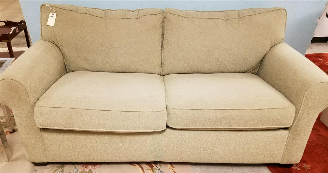 UPHOLS. SOFA BED 6' (1 of 2)