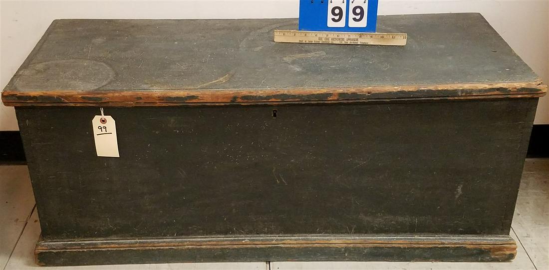 PRIM. GREEN BLANKET BOX, 17.5"H X 43"W X 18.5"D (1 of 2)