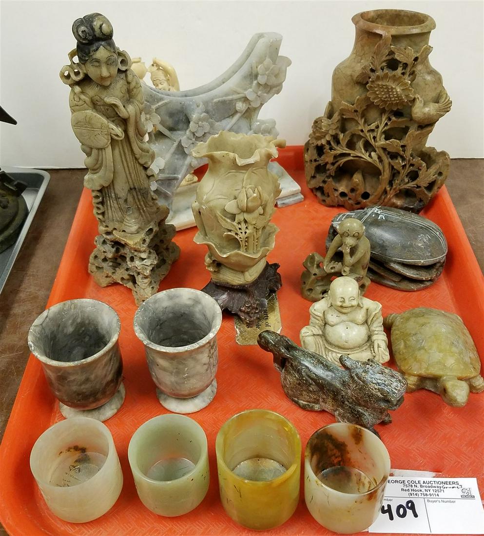 TRAY CARVED SOAPSTONE FIGURINES: TRAY CARVED SOAPSTONE FIGURINES
