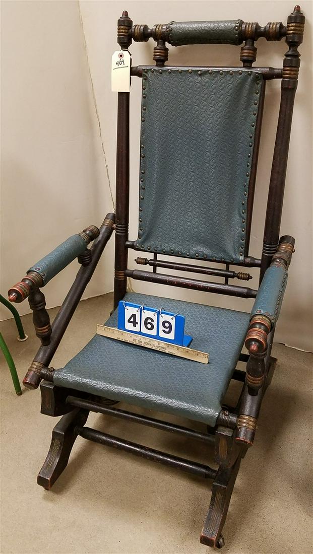 VICT. PLATFORM ROCKER (1 of 2)