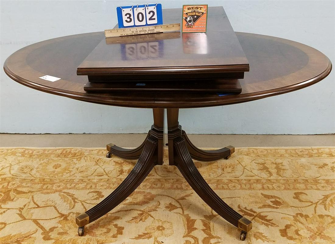HENREDON DUNCAN PHYFE STYLE OVAL DINING TABLE, 53.5"L X (1 of 4)