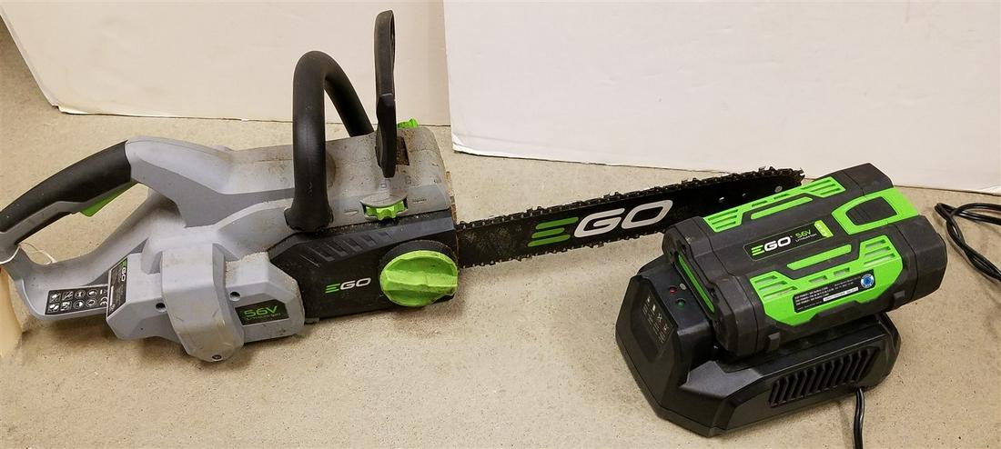 EGO BATTERY OPERATED CHAIN SAW (1 of 8)