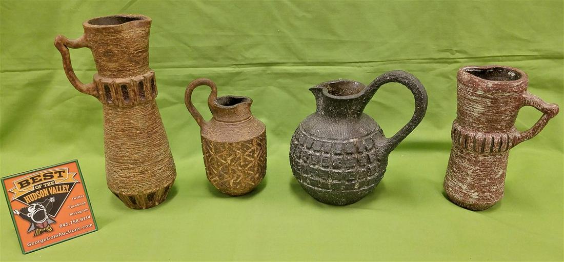 TRAY 4 MID CENTURY POTTERY PITCHERS, SGND. BEA BINGER (1 of 5)