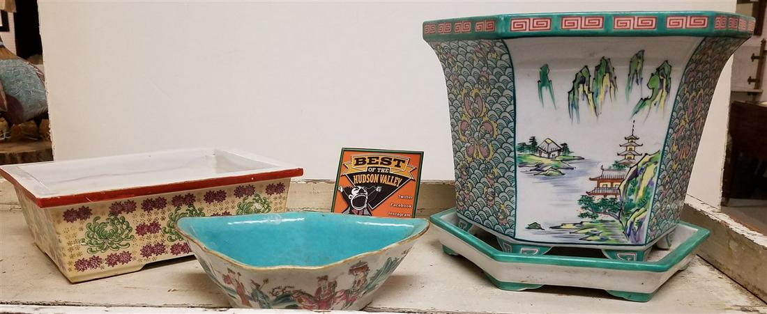 CHINESE PORCELIAN FLOWER POT + LINER, 9"H X 10" DIAM., (1 of 4)