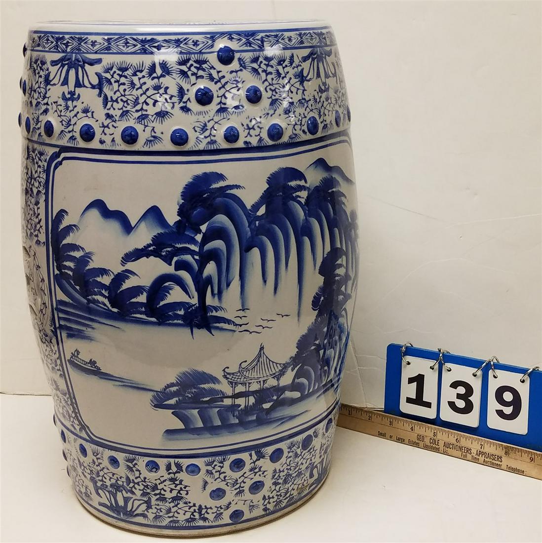 CHINESE PORCELAIN GARDEN SEAT, 18"H X 12" DIAM.: CHINESE PORCELAIN GARDEN SEAT, 18"H X 12" DIAM.